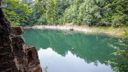Rezerwat przyrody Jeziorko Daisy – utworzony w 1998 r. geologiczno-leśny rezerwat przyrody nieożywionej, wchodzący w skład Książańskiego Parku Krajobrazowego
