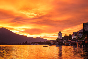 Fototapeta na wymiar Sunset over Wolfgangsee lake at St. Wolfgang, Upper Austria