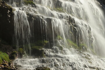 Fototapeta na wymiar cascade de la Cola de Caballo, Ordesa, Espagne
