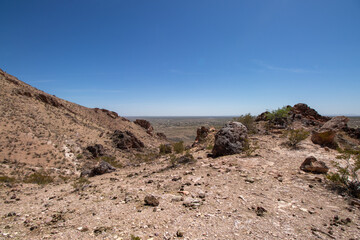 Fototapeta na wymiar drought in the desert at Picacho Peak in Las Cruces, New Mexico