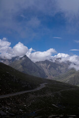 mountains and clouds in Manali India
