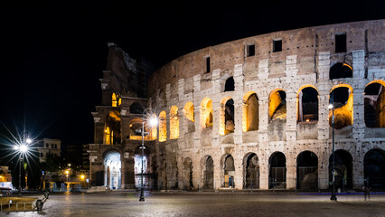Fototapeta na wymiar Le Colisée - Colosseo