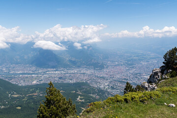 Ville de Grenoble vue des hauteurs du Vercors