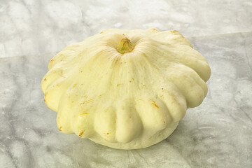 Raw round vegetable - zucchini patosson