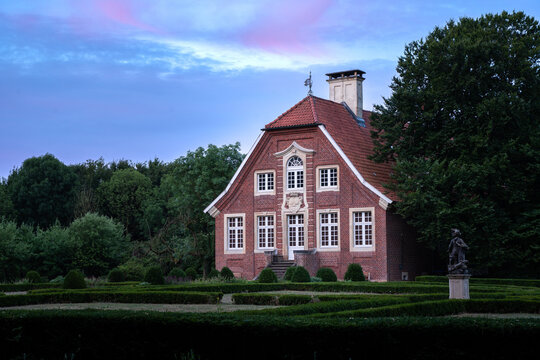 Morgens am Haus R&uuml;schhaus