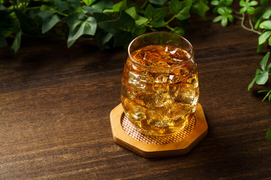 麦茶 の画像 3 796 件の Stock 写真 ベクターおよびビデオ Adobe Stock