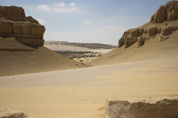 Fototapeta na wymiar Mudawara Mountain, Al Fayoum, Egypt