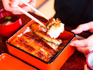 うな重　鰻　食べる　【 土用 の 丑の日 の イメージ 】　
