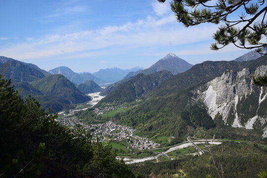 Friuli - Moggio Udinese e il fiume Fella