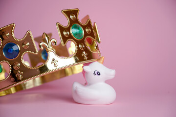 The unicorn that wears the crown