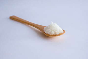 スプーン山盛りの塩