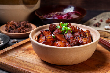 Chinese food，Delicious braised pork with potatoes