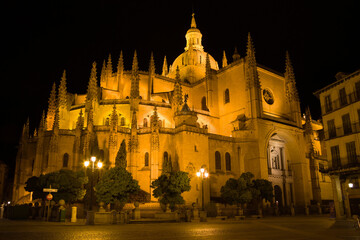 Fototapeta na wymiar Cathedral of Segovia at Night