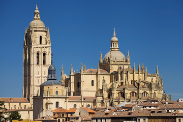 Fototapeta na wymiar Cathedral of Segovia from Mirador de la Piedad