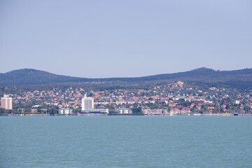 Fototapeta na wymiar View of Lake Balaton from the city of Siofok