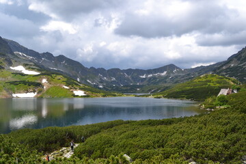Fototapeta na wymiar alpine lake in the mountains