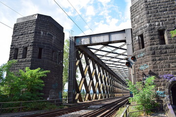 Kronprinz Wilhelm Brücke, Eisenbahnbrücke bei Engers