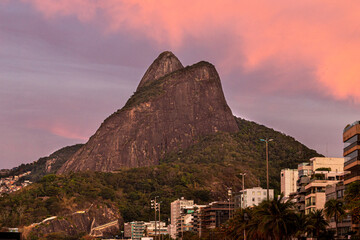 Morro dois irmãos