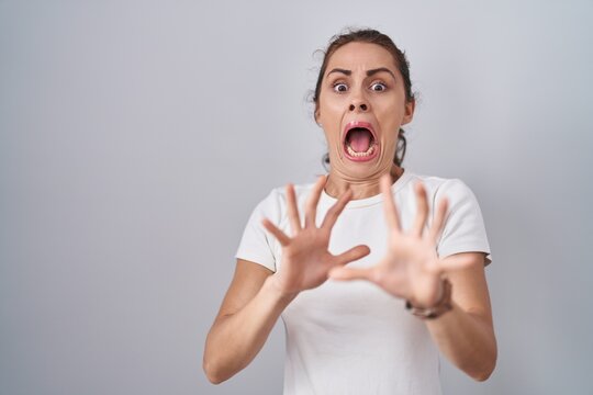 Horrified Face Images – Browse 40,089 Stock Photos, Vectors, and