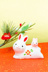 写真素材:令和5年・2023年の干支は卯（う・うさぎ）　卯年の年賀状素材（和風、和紙、千代紙、お正月小物等）