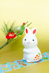 写真素材:令和5年・2023年の干支は卯（う・うさぎ）　卯年の年賀状素材（和風、和紙、千代紙、お正月小物等）