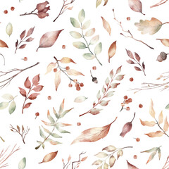 Watercolor hand drawn autumn seamless pattern with illustration of colorful leaves of season trees, leaf fall, red berries, hawthorn, acorns, dry twigs. Elements isolated on white background.