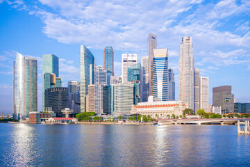 Fototapeta na wymiar skyline of singapore by the marina bay
