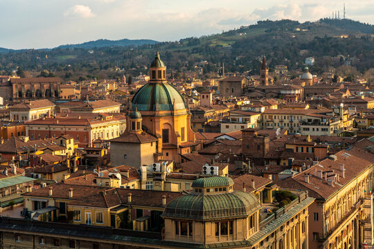 Italy, Emilia-Romagna, Bologna, Dome of Sanctuary of Santa Maria Della Vita and surrounding old town buildings