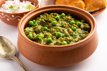 Hariyali green Pav bhaji is a variation of a traditional pav bhaji made using leafy vegetables