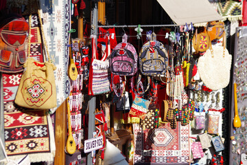 Marchandises au bazar de Gjirokaster