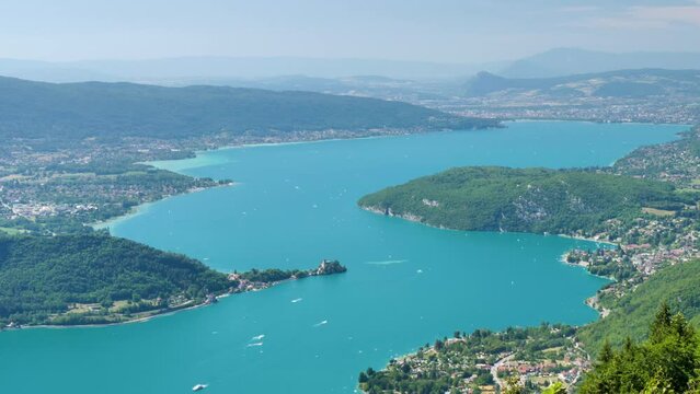 Panoramic view of Annecy lake
