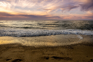 Fototapeta na wymiar Sea view from the beach during sunset