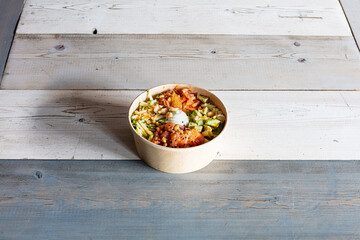 pokè, bowls, riso, giapponese, sushi, chicco corto, salmone, norvegese, aceto, paprika, sale, nero, Hawaii, avocado, zucchine, vaschetta, carta, ecologico, hawaii, hawaiian, peperoncino, arachidi, ses