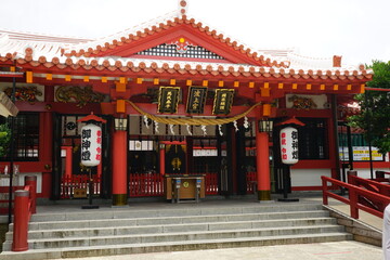 Fototapeta na wymiar Naminouegu or Naminoue Shrine in Naha, Okinawa, Japan - 日本 沖縄 那覇 波上宮 神社 