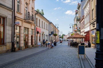 Deptak na starym mieście w Nowym Sączu | Alley in the old town in Nowy Sącz