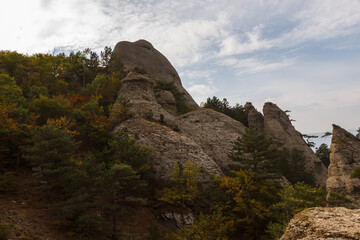 Demerdzhi mountain range. View of the rocks from below