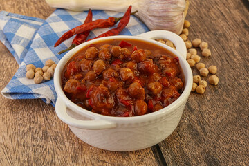 Baked chickpea with tomato sauce