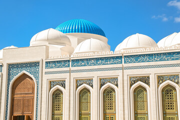 Dome, a beautiful mosque. biggest mosque.architecture, mosque, taj mahal, islam, religion, agra, building, taj, monument, travel, marble, minaret, asia, sky, culture, tourism, famous, city, palace