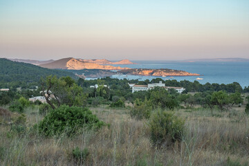 Ibiza, Südküste im Sonnenuntergang
