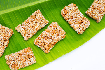 Krayasart, Thai crispy rice, peanut and sesame cereal bar