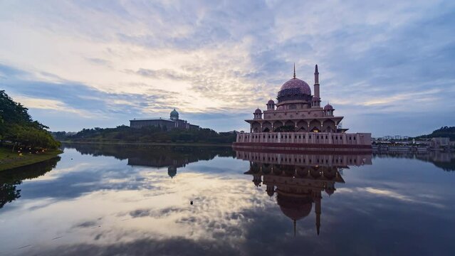 Time-lapse 4k UHD footage of Mosque and Prime Minister Office at Putrajaya during sunrise
