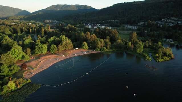 Lake Sammamish State Park Beach in issaquah Washington