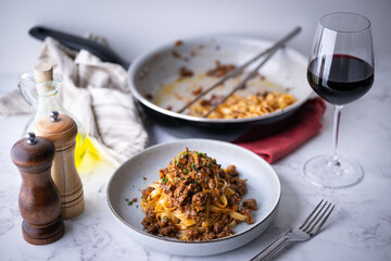 fettucine ragu with red wine