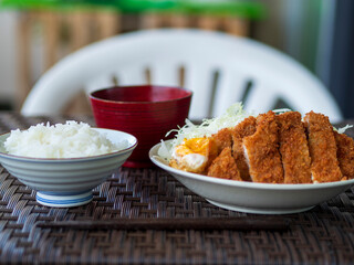 大盛りトンカツ定食