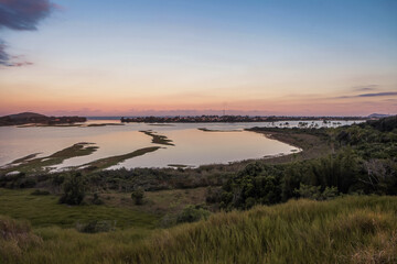Na praia, no mar, na natureza.