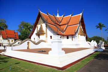 Fototapeta na wymiar Thailand Temple on blue sky