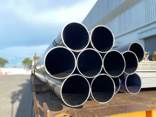 High quality galvanized steel pipe or stainless steel aluminum and chrome pipe in stock for delivery in warehouse.