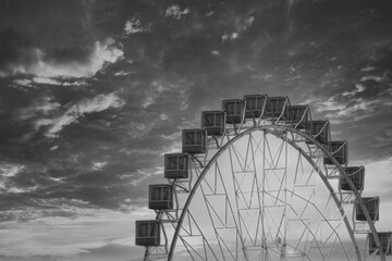 Ostsee - Meer - Warnemünde - Ferris Wheel - Tourism - Holiday - Background -