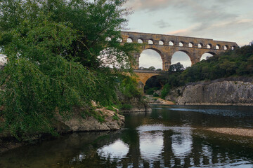 Fototapeta na wymiar View of the roman bridge of Gard in France