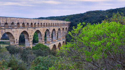 Obraz premium View of the roman bridge of Gard in France